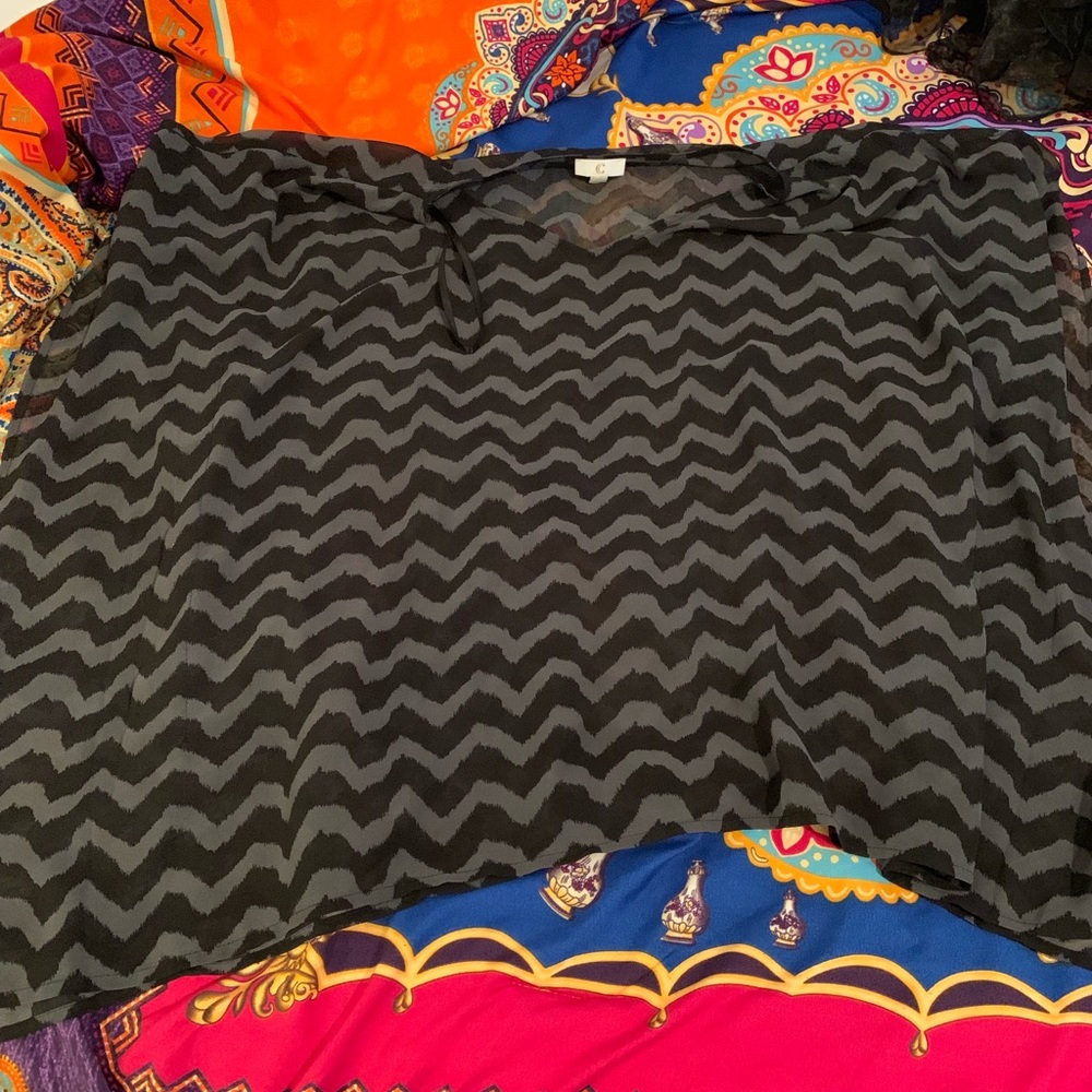 Charming Charlie’s black/gray sheer tunic top. - Picture 3 of 6